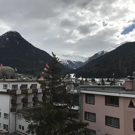 Haus Calanda Apartamento Davos